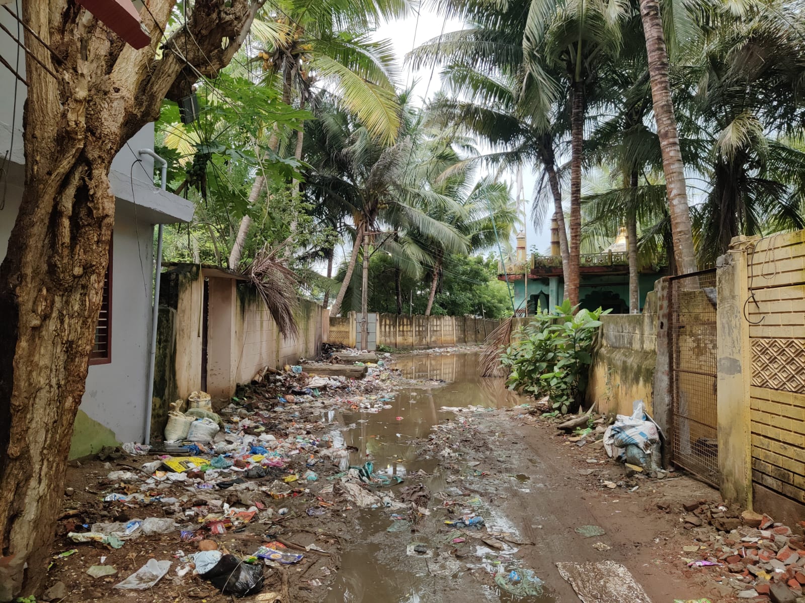 பொதக்குடி சர்குரு  சாலையை  மேம்படுத்திட நிதி ஒதுக்கி அரசின் ஒப்புதல்கள் நிறைவேறியிருப்பதற்க்கு நன்றி தெரிவித்துகொண்ட பொதக்குடி சுன்னத் வல்ஜமாஅத் நலச்சங்கத்தினர்கள்.